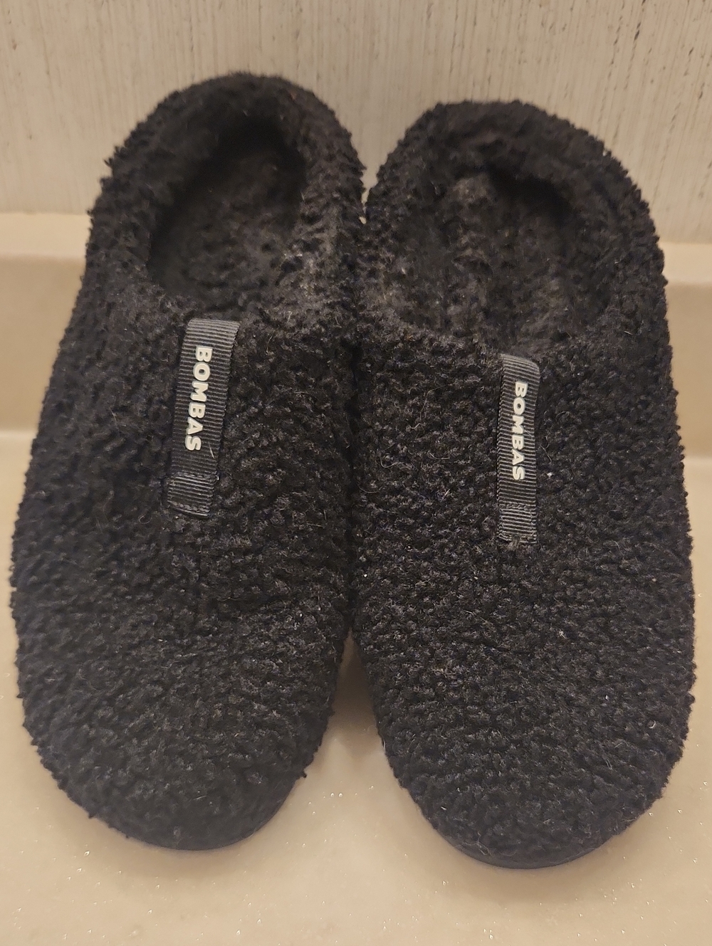 Bombas Black Comfy Cozy Slip-On Slippers